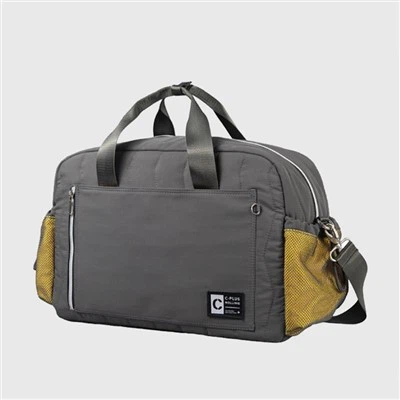 Riippuva matkatarvikelaukku